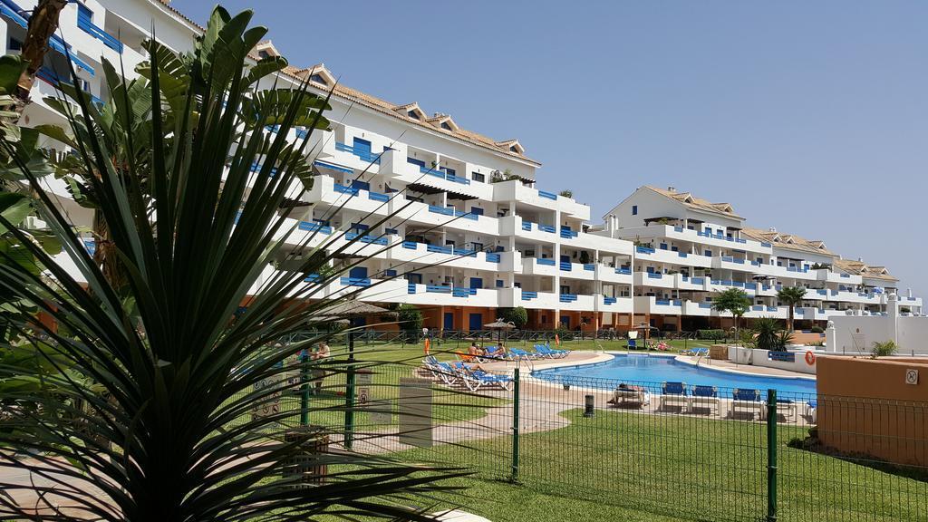 מנילבה Duquesa Suite And Golf With A Spectacular Sea View מראה חיצוני תמונה