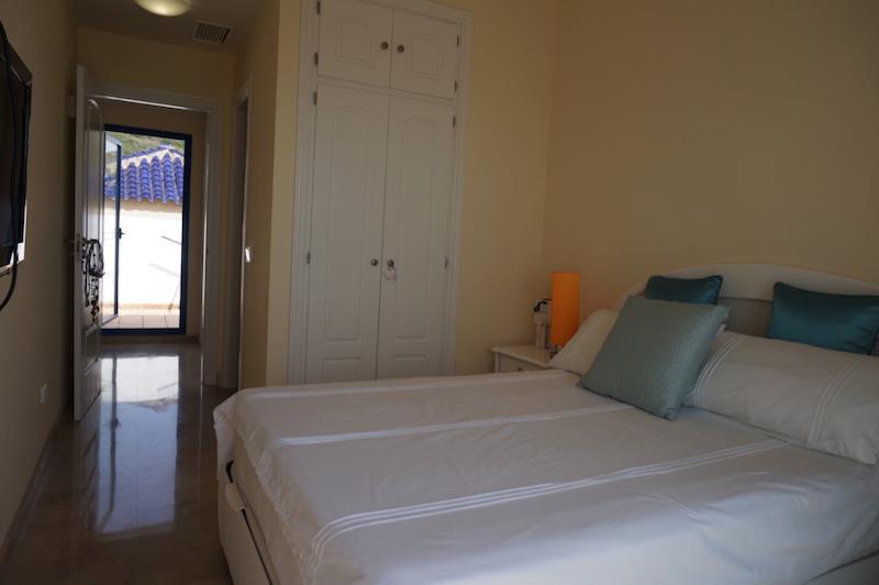 מנילבה Duquesa Suite And Golf With A Spectacular Sea View מראה חיצוני תמונה