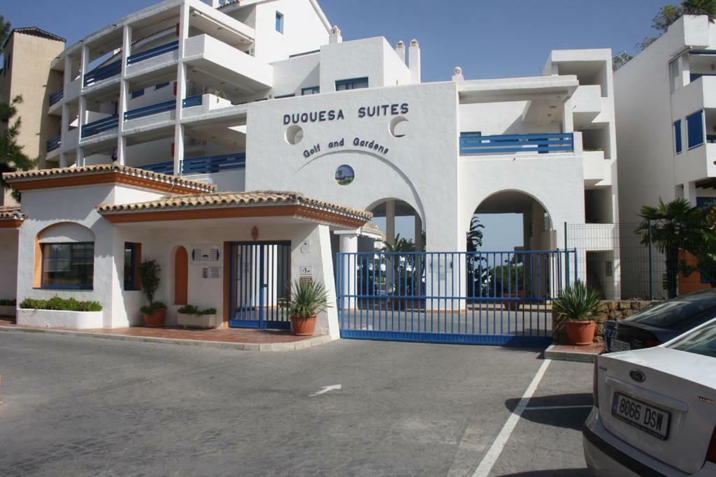 מנילבה Duquesa Suite And Golf With A Spectacular Sea View מראה חיצוני תמונה